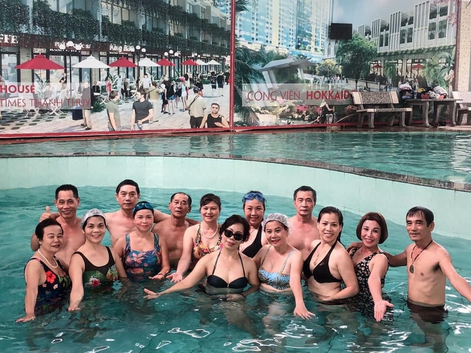 Tắm khoáng nóng thanh thủy